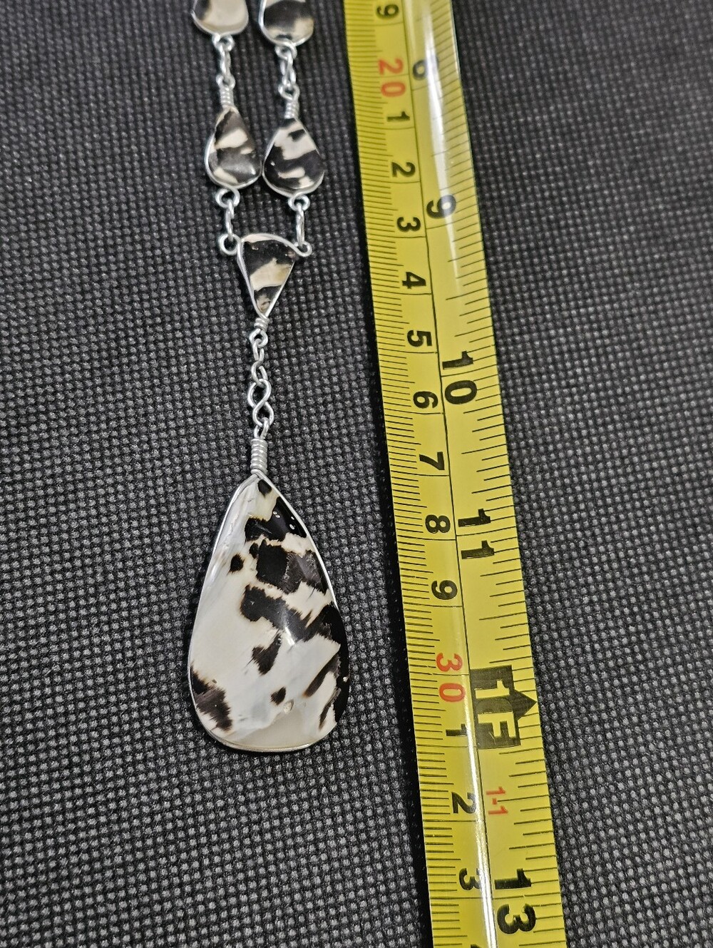 Teardrop Shell Pendant Necklace and Earrings Set - Picture 3 of 6